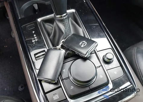 2020 Mazda Cx-30 Premium Package z USA, uszkodzony, nr VIN 3MVDMBEM8LM130024